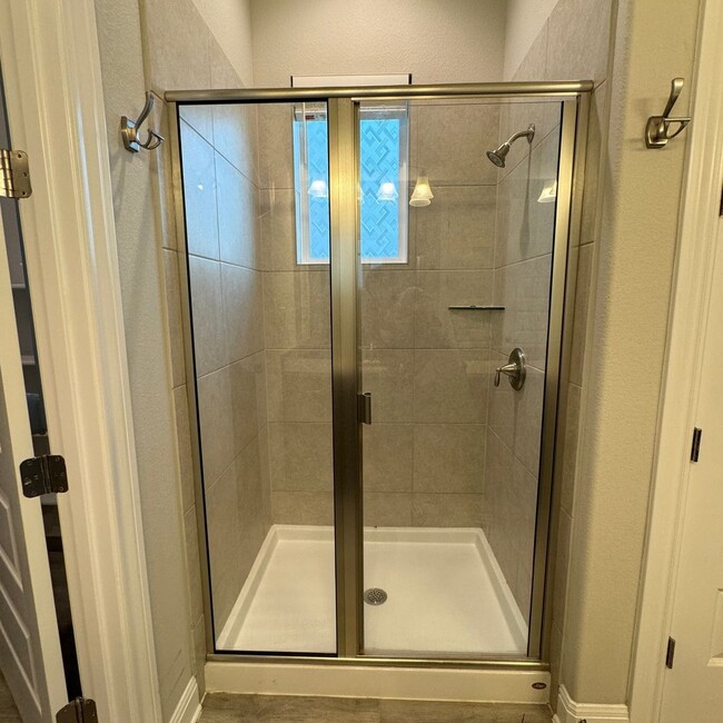 Building Photo - 3750 E Palm Valley Blvd