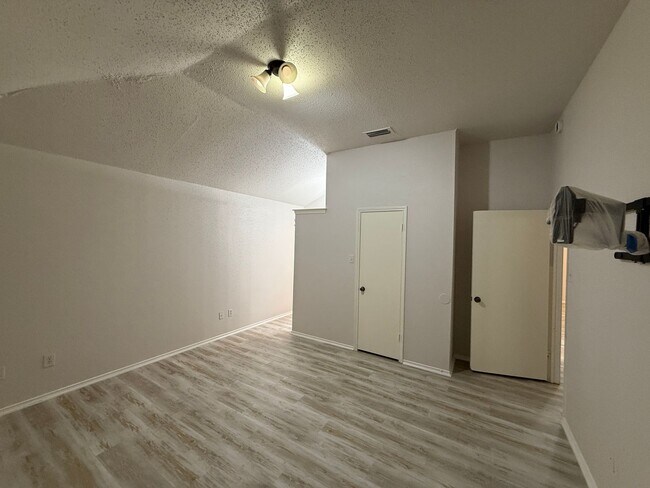 Building Photo - 11371 Fish Springs Dr