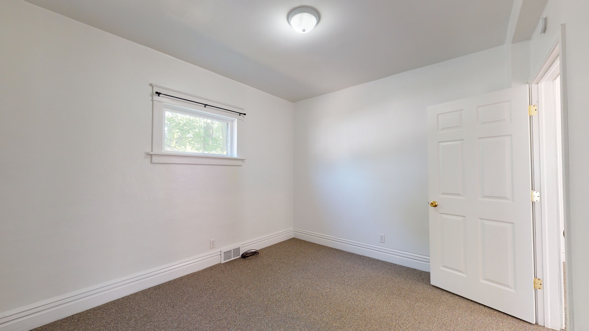 Lg bedroom - 2505 Poplar St