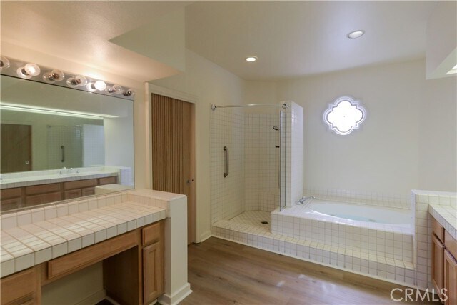 Building Photo - 11 Terraza