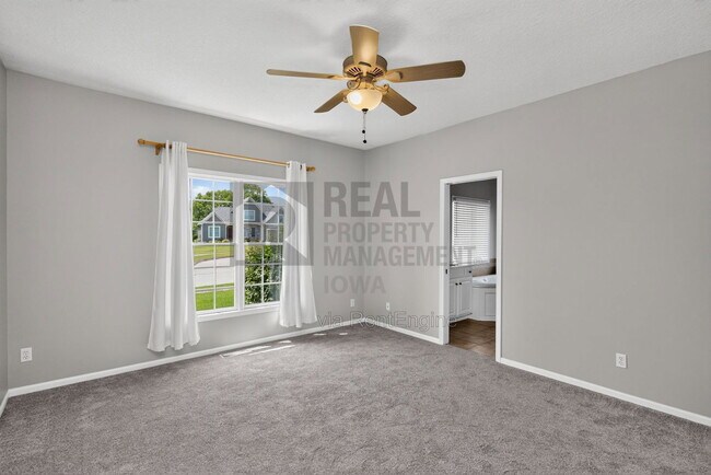 Building Photo - 2305 NE Hanover Ct