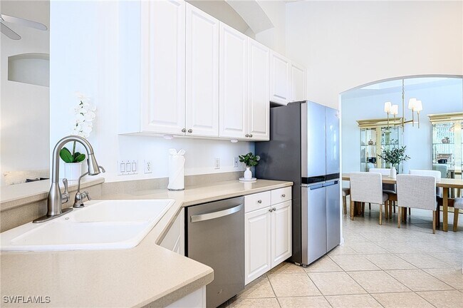 Building Photo - 7127 Blue Juniper Ct