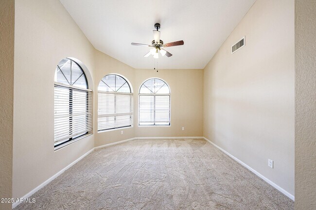 Building Photo - 15704 Cholla Dr