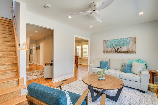 Building Photo - 1503 Fowler Ave