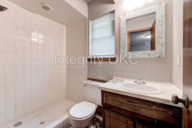 Building Photo - 5233 Coble St