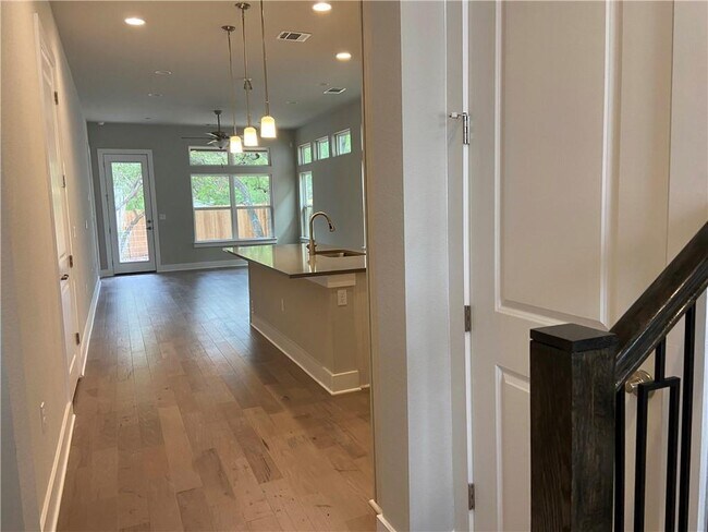 Building Photo - 1615 Woodwind Ln