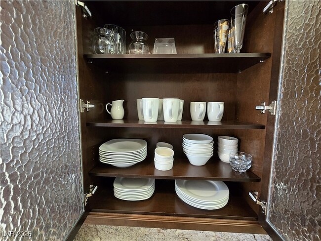 Building Photo - 10105 Hunter Springs Dr