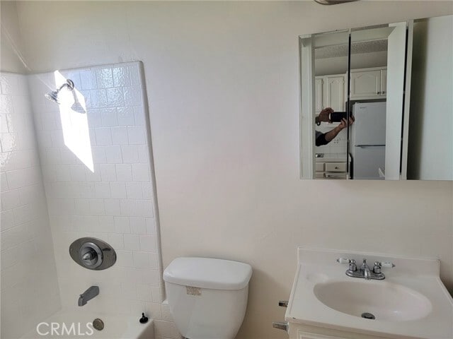 Building Photo - 620 Illinois Ct