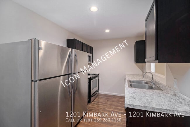 Building Photo - 1201 Kimbark Ave