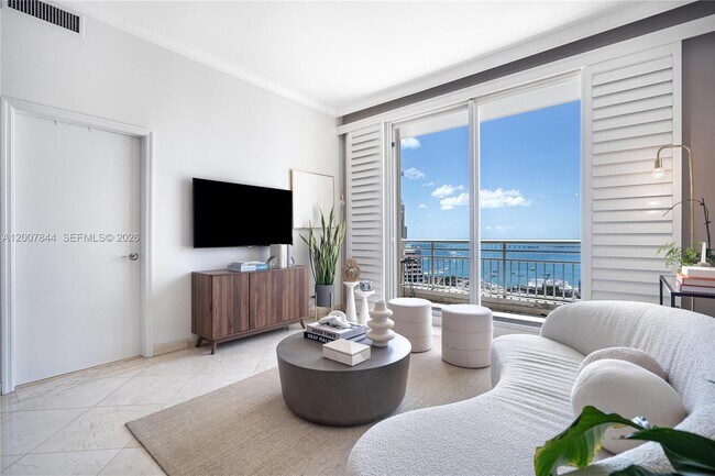 Building Photo - 888 Brickell Key Dr