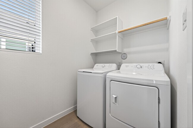 Building Photo - 27435 Sunterra Village Dr