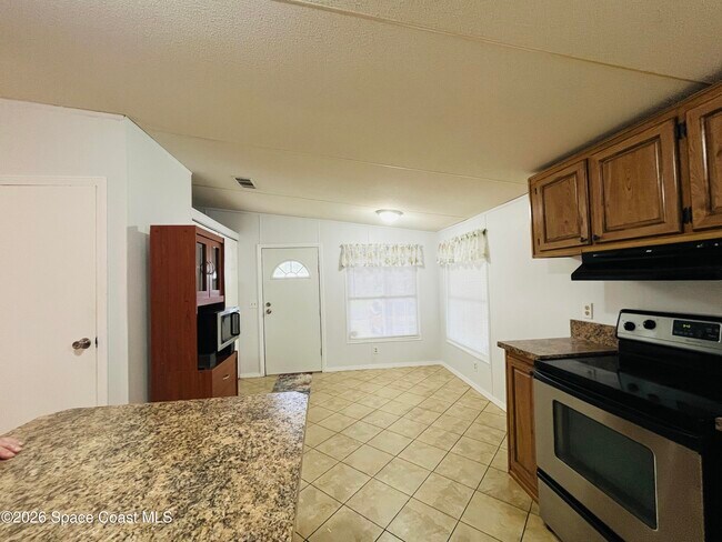 Building Photo - 1612 Cocoa Bay Blvd