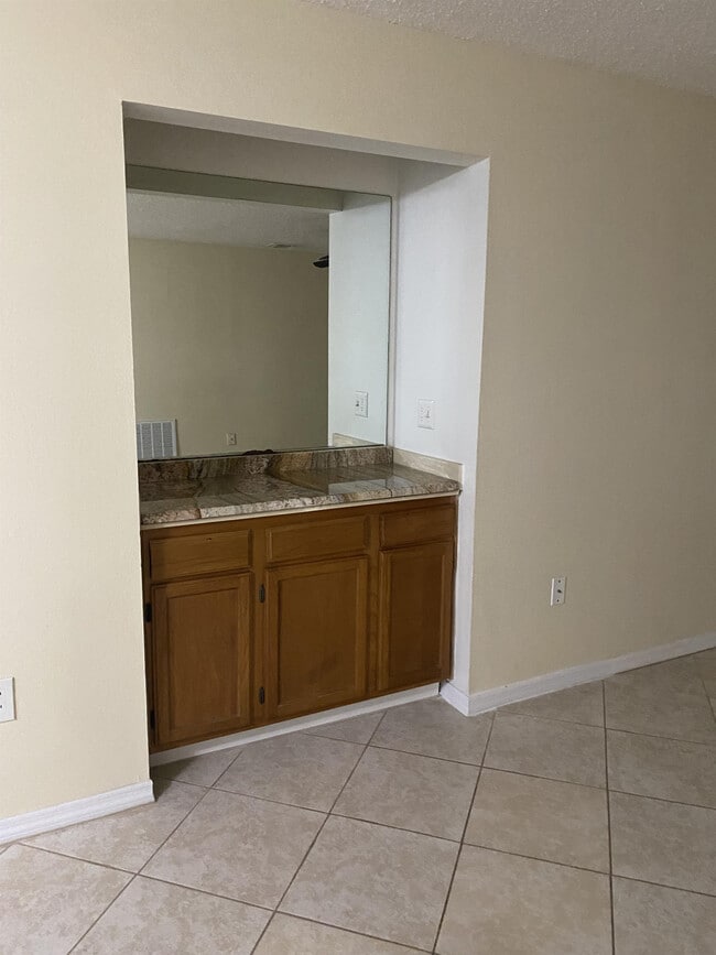 Building Photo - 8107 Olympia Ct