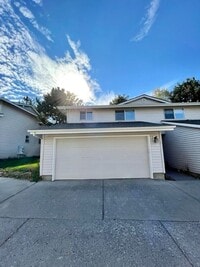 Building Photo - Water/Sewer/Garbage and landscaping included! A/C too!