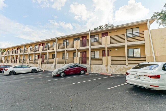 Building Photo - 403 Hayden Rd