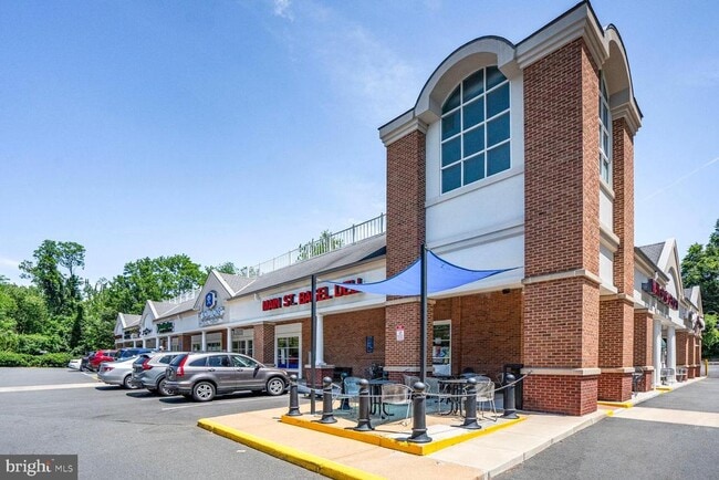 Building Photo - 4112 Orchard Dr