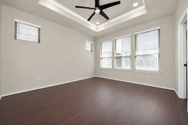 Building Photo - 3111 Dakota Falls Dr
