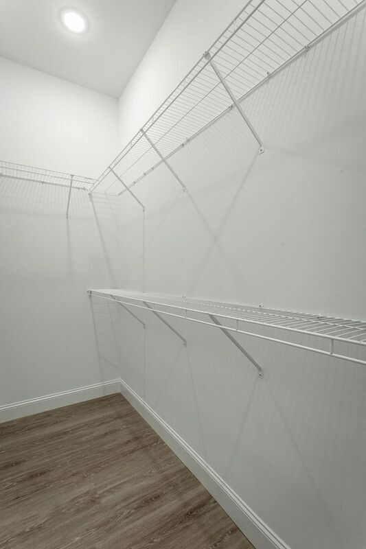 Building Photo - 531 Strong Ave