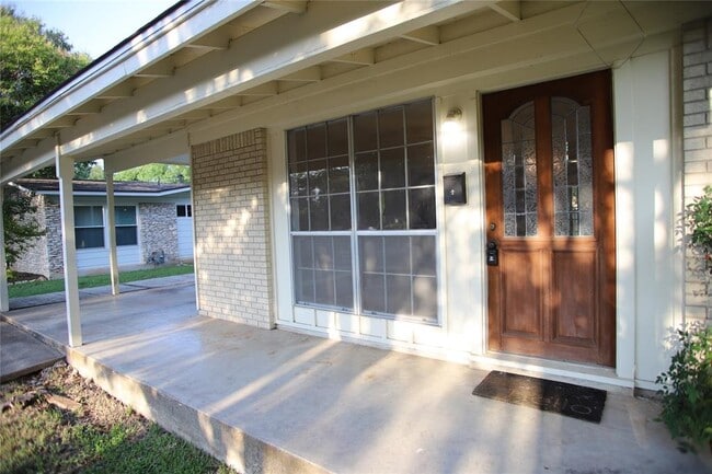 Building Photo - 7519 Northcrest Blvd