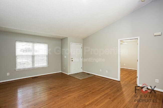 Building Photo - 184 Brook Creek Dr