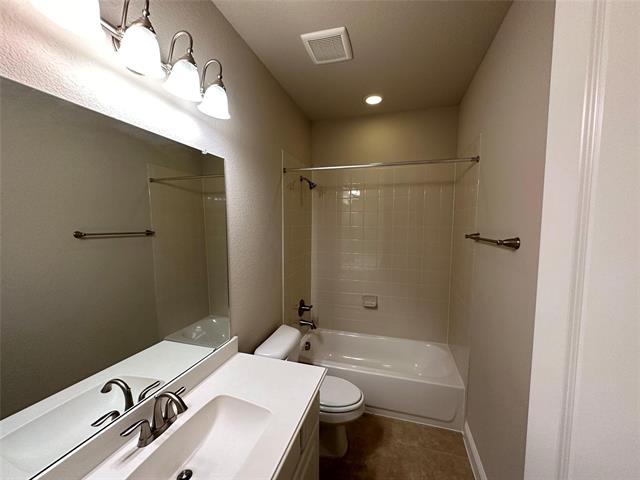 Building Photo - 8825 Abbington Pl