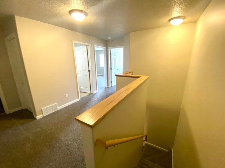 Hallway - 1115 Westport Beach Way