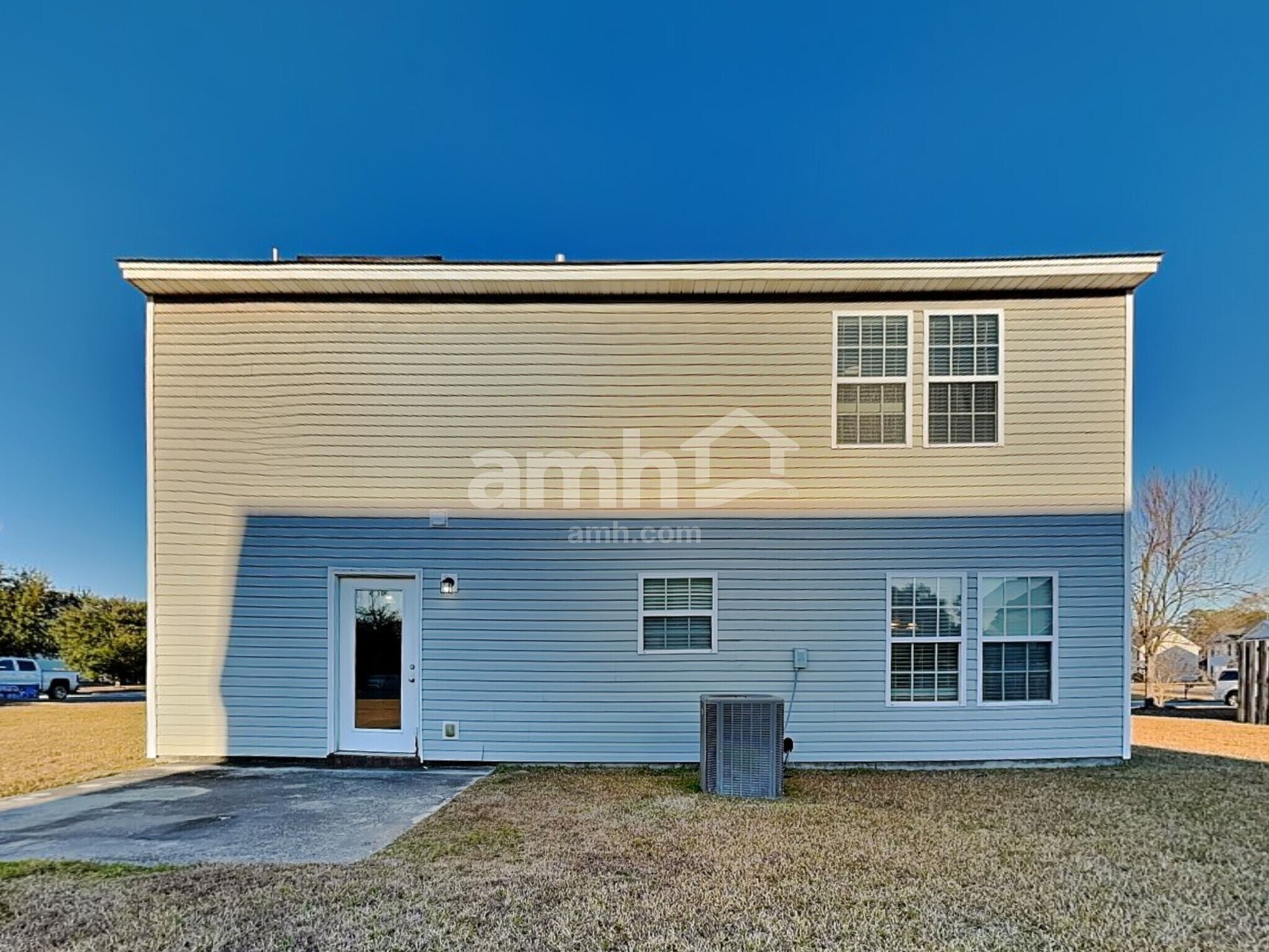 Building Photo - 506 Diamond Cut