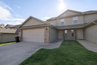 Building Photo - 4013 Snowy Owl Dr