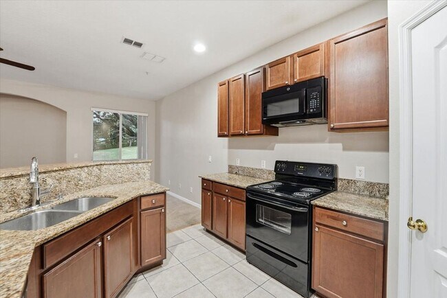 Building Photo - 757 Ashworth Overlook Dr