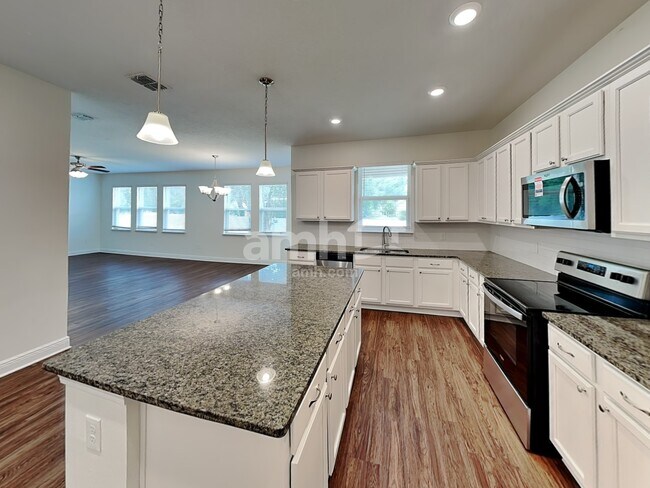 Building Photo - 761 Zarabrooke Ct