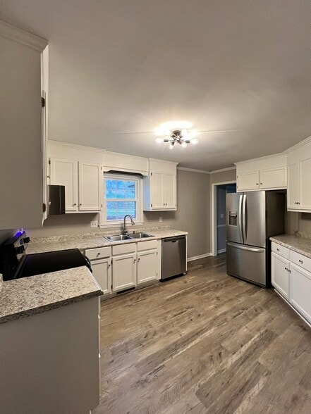 Building Photo - 105 Kestrel Ct