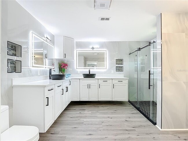 Building Photo - 620 N Barfield Dr