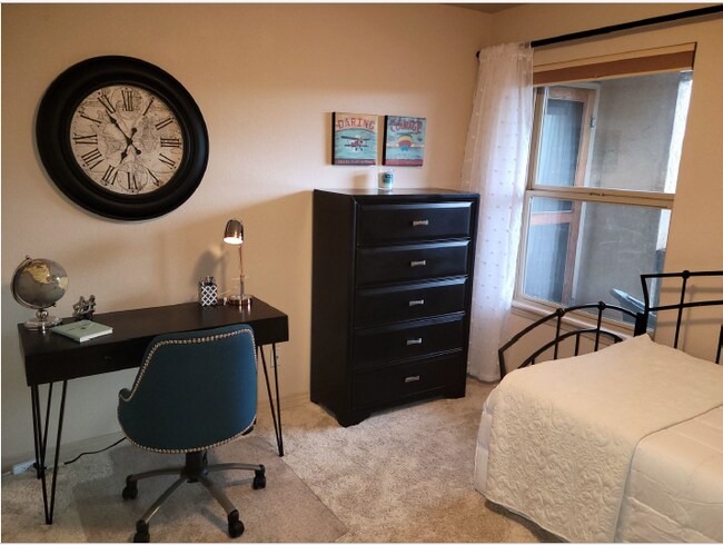 Back Guest Room 2 - 4125 Sunny Vista Hts