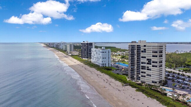 Building Photo - 9550 S Ocean Dr