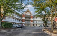 Building Photo - Furnished Studio-Lexington - Nicholasville Road
