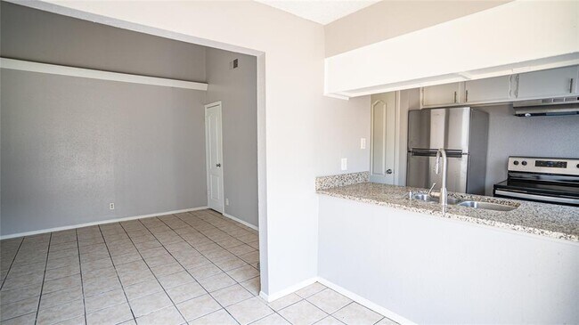 Building Photo - 3003 Parker Ln