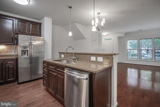 Building Photo - 629 Diamondback Dr
