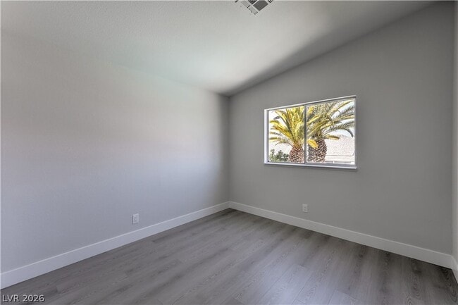 Building Photo - 6348 Vicuna Dr