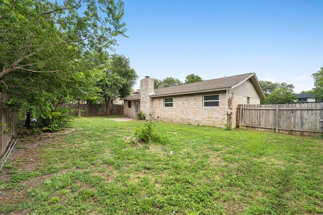 Building Photo - 12902 Lamplight Village Ave