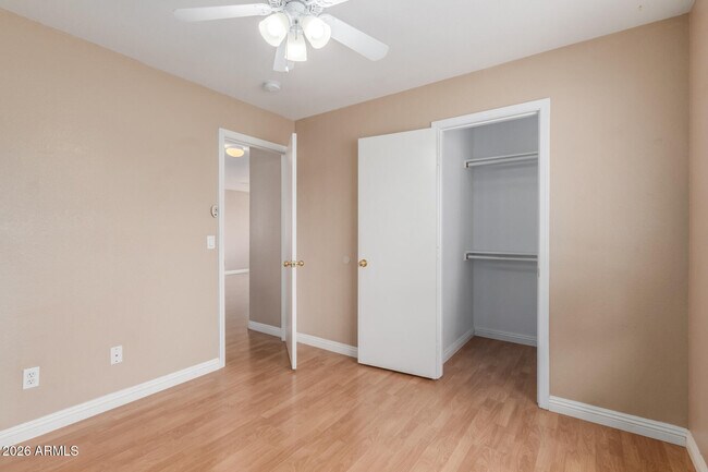 Building Photo - 13391 W Crocus Dr