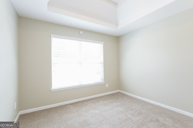 Building Photo - 6322 Shell Dr SW
