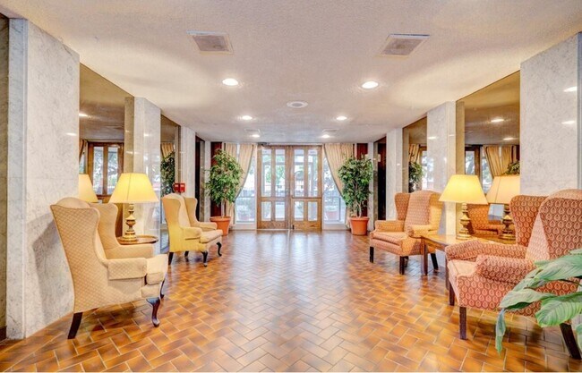 Building Photo - 7520 Hornwood Dr
