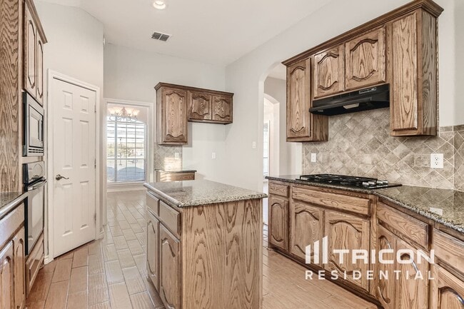 Building Photo - 7100 Brekenridge Dr