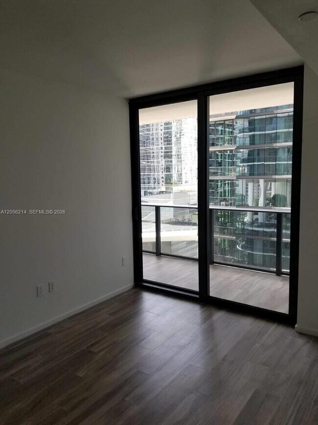 Building Photo - 801 S Miami Ave