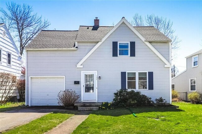 Primary Photo - 137 Shelbourne Rd