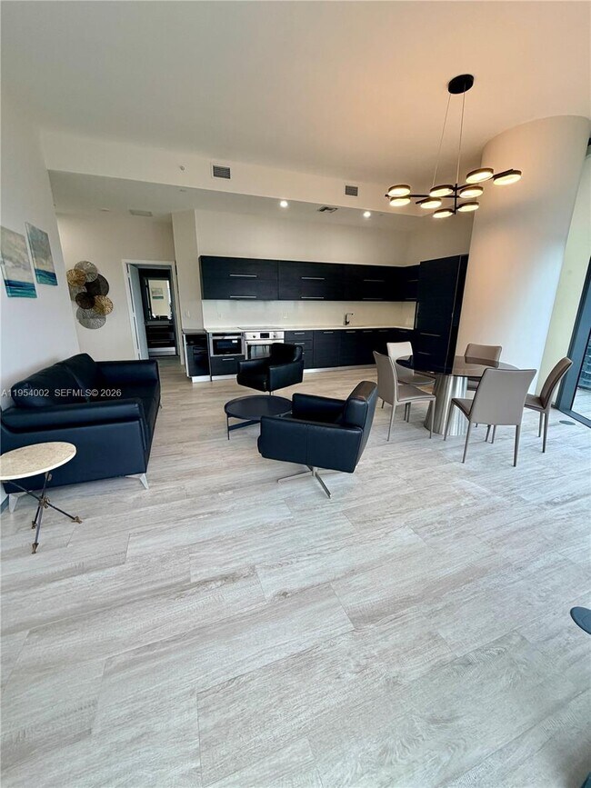 Building Photo - 45 SW 9th St