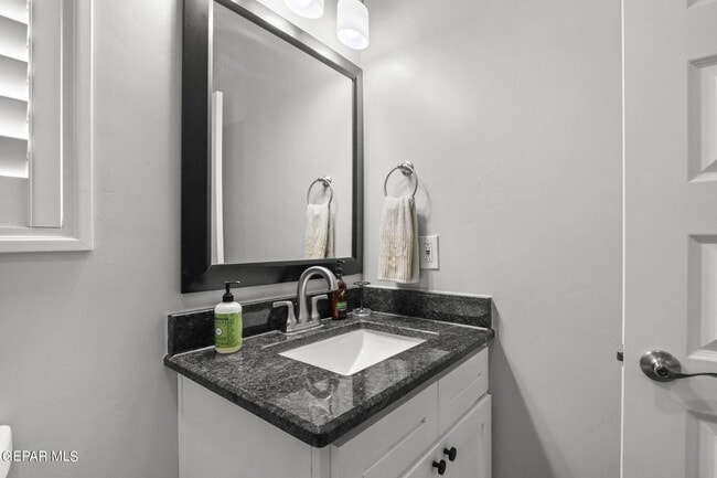 Building Photo - 2332 Tierra Delmonte Dr