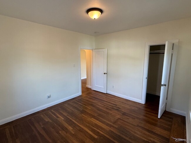 Building Photo - Lovely 3-Bedroom Vallejo Home with 1-Car G...