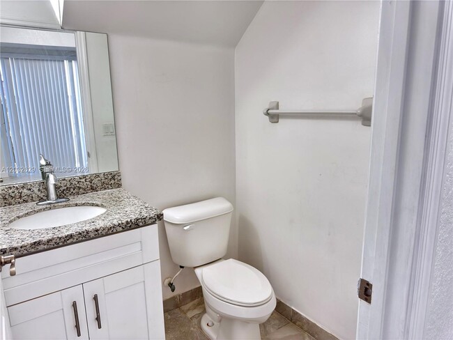 Building Photo - 7905 SW 120th Ave