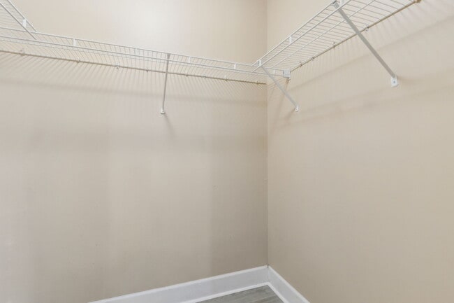 Building Photo - 8471-8473 3 Creeks Blvd